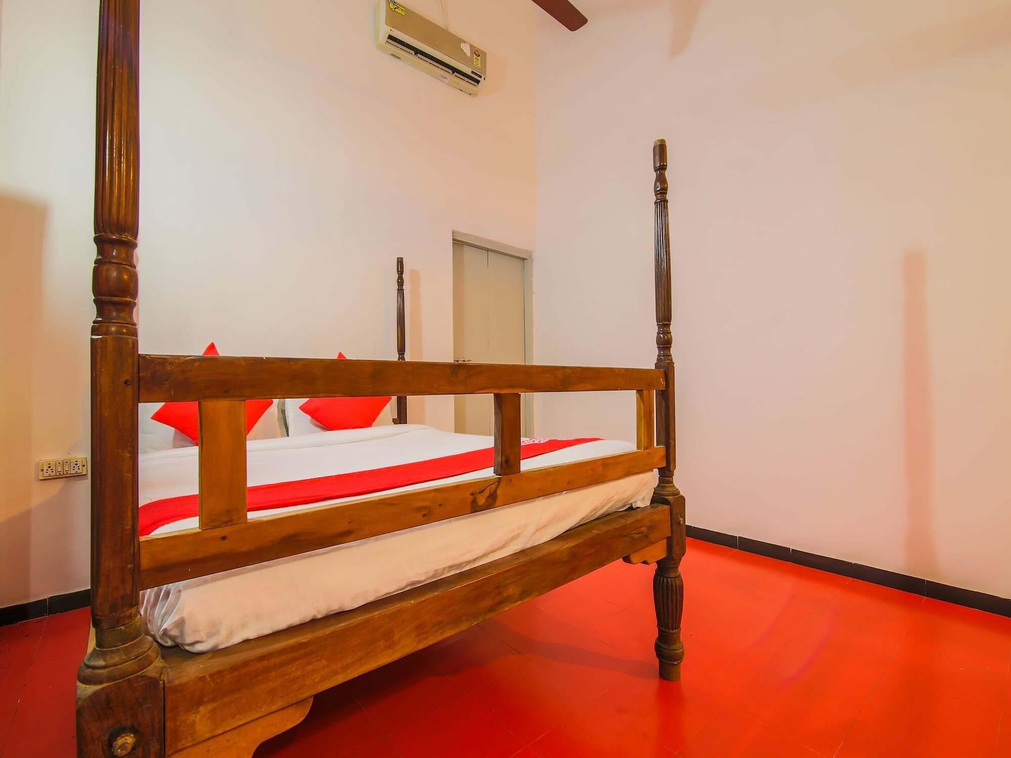 Royal Suites Anjuna Exterior photo